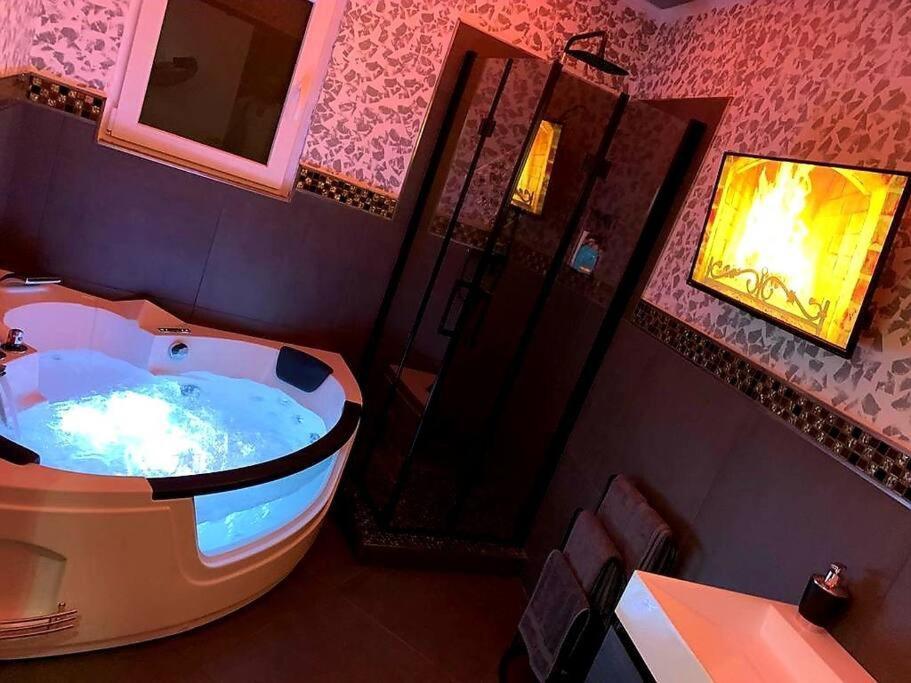 Апартаменты Luxus Loft Whirlpool Designer Kueche Bad